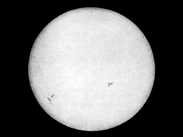 W 1845 roku wykonano pierwszą fotografię Słońca